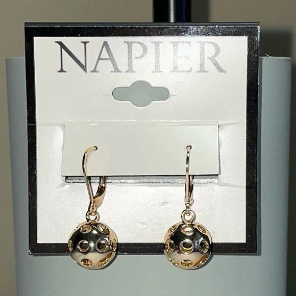 Napier Pickleball Drop Earrings - Gold toned- NWT - Picture 3 of 9